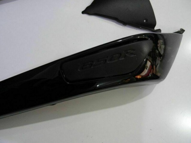 Carenado EX650 2009-2011 - Negro Carenado EX650 2009-2011 - Negro