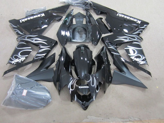 Carenado ZX10R 2003-2005 - Negro con Blanco Llama